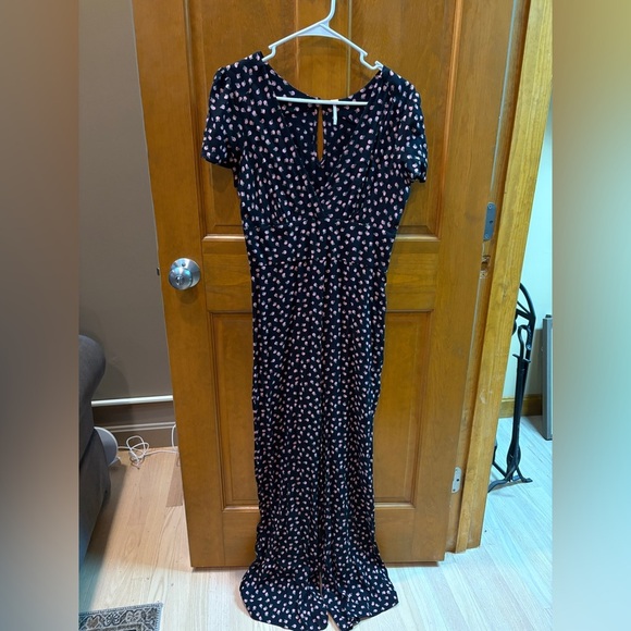 Free People Women’s Mia Empire-Waist Jumpsuit Size 6 Black & Pink Floral Print - Picture 6 of 13